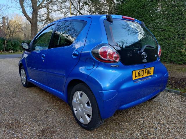 2010 Toyota Aygo 1.0 VVT-i Blue 5dr CAT N