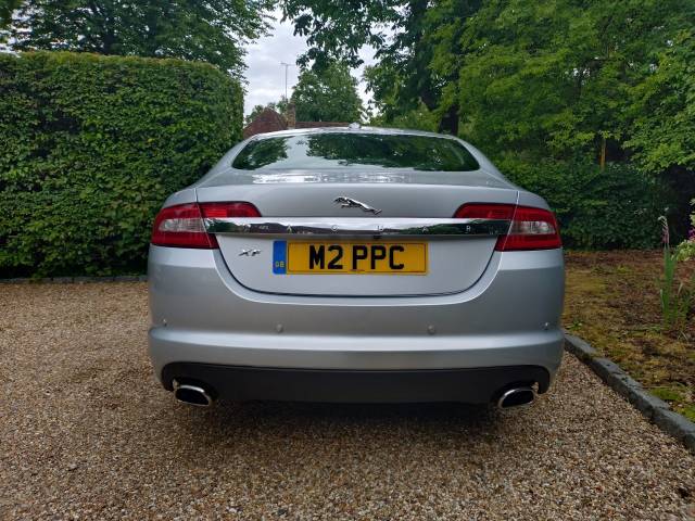 2010 Jaguar XF 3.0 V6 Luxury 4dr Auto 38,000 miles only