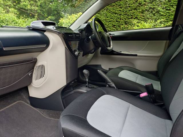 2013 Toyota iQ 1.0 VVT-i 2 3dr Multidrive