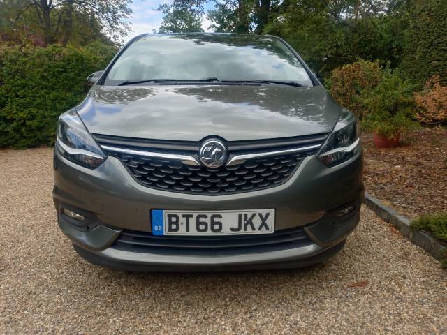2016 Vauxhall Zafira Tourer 1.4T Elite Nav 42,000 miles very high spec