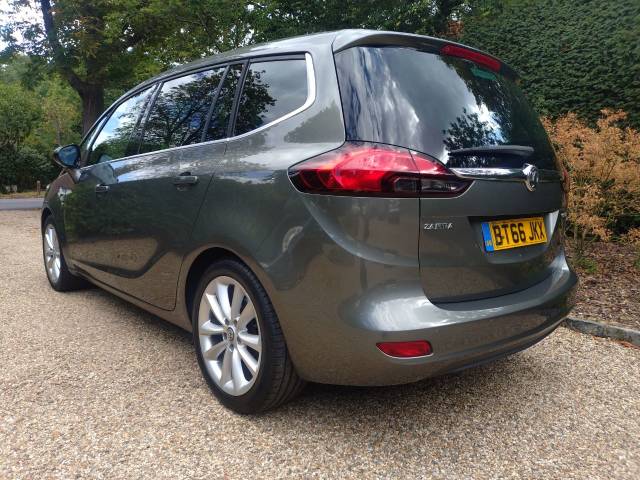 2016 Vauxhall Zafira Tourer 1.4T Elite Nav 42,000 miles very high spec