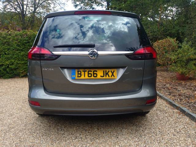 2016 Vauxhall Zafira Tourer 1.4T Elite Nav 42,000 miles very high spec